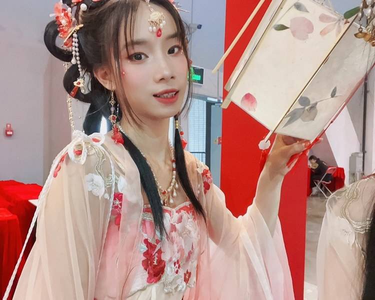 艺人背景图