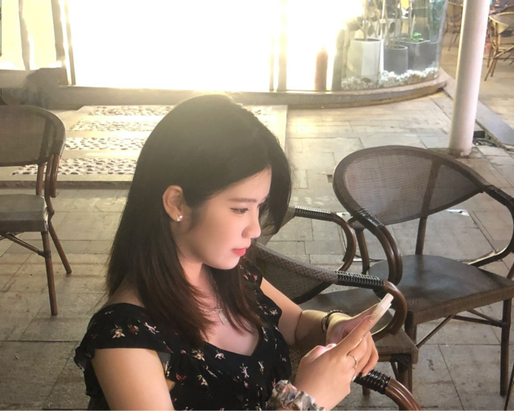 艺人背景图