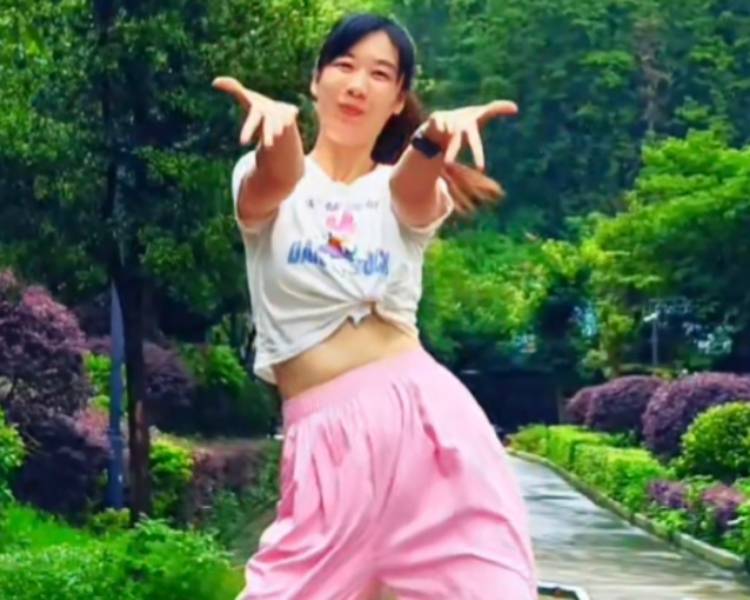 艺人背景图