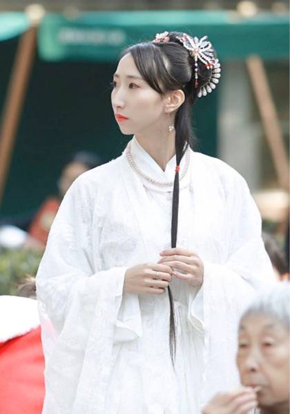 推荐艺人