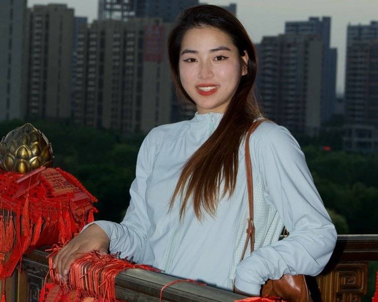 艺人背景图