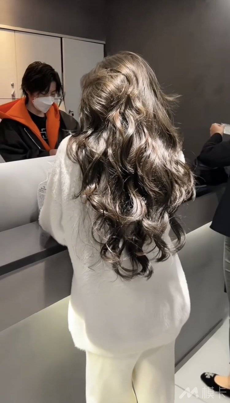 通告图片