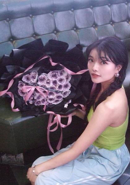 推荐艺人