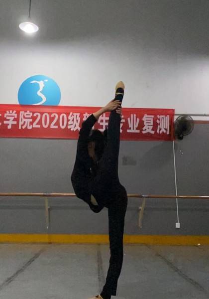 推荐艺人