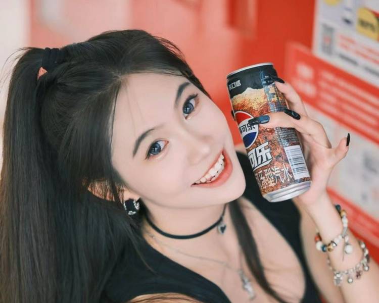 艺人背景图