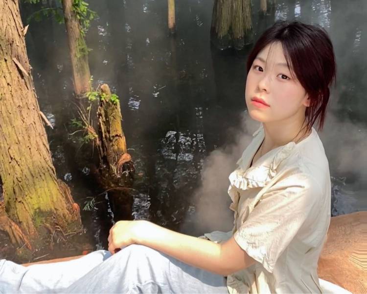 艺人背景图