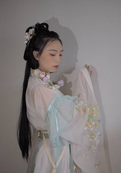 推荐艺人