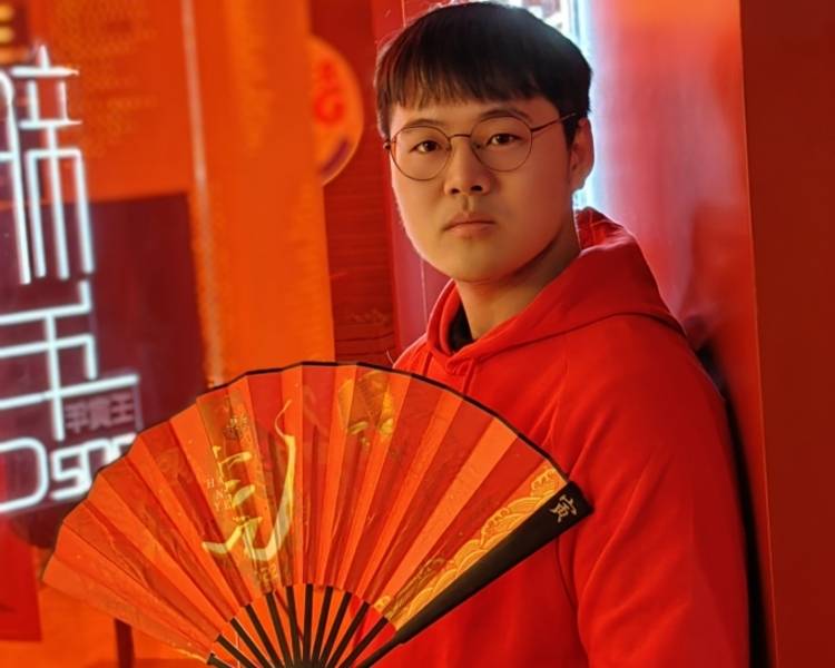 艺人背景图