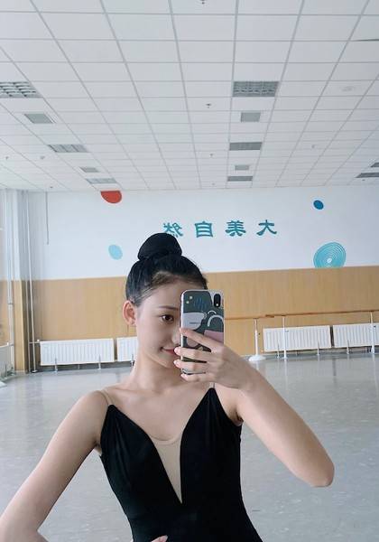 推荐艺人