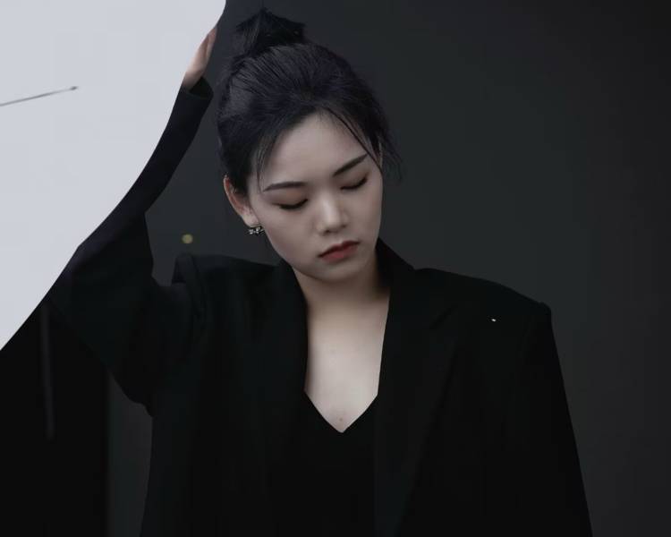 艺人背景图