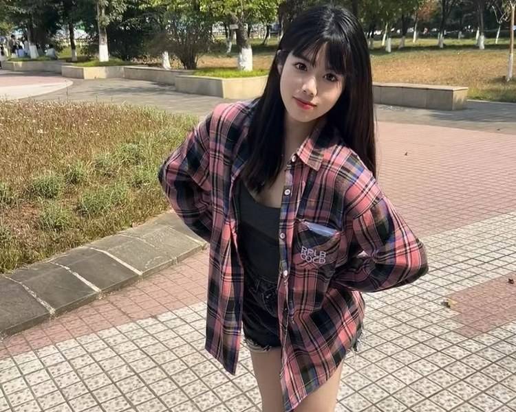艺人背景图