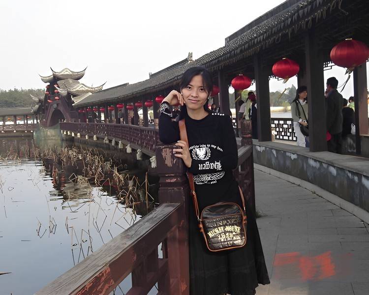 艺人背景图