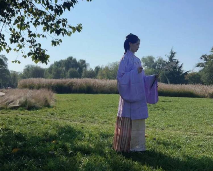 艺人背景图
