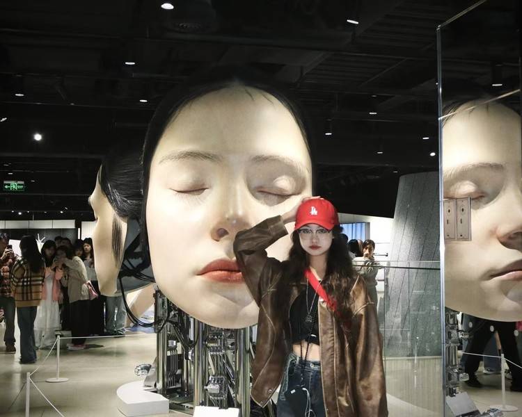 艺人背景图