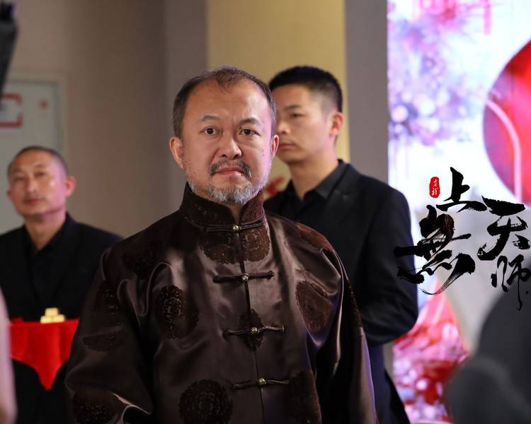艺人背景图