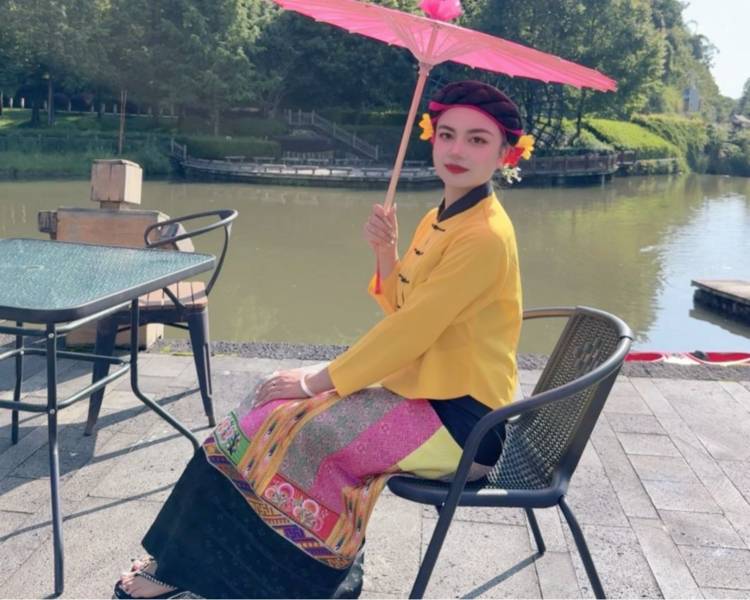 艺人背景图