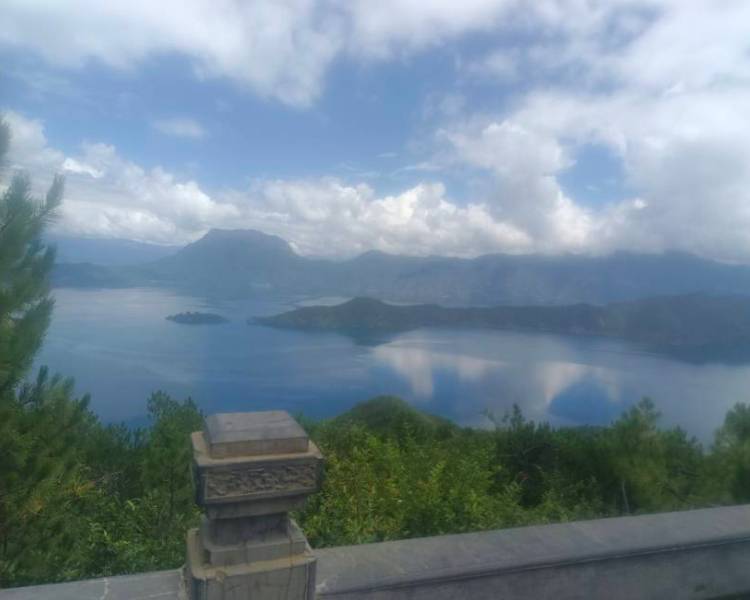 艺人背景图