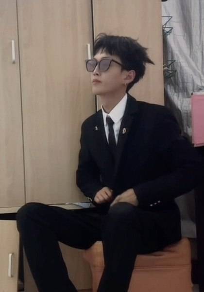 推荐艺人