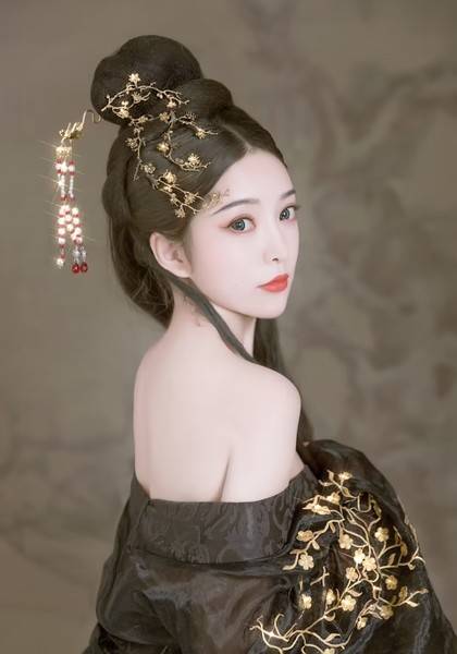 推荐艺人