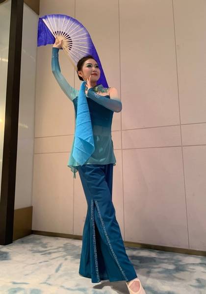 推荐艺人