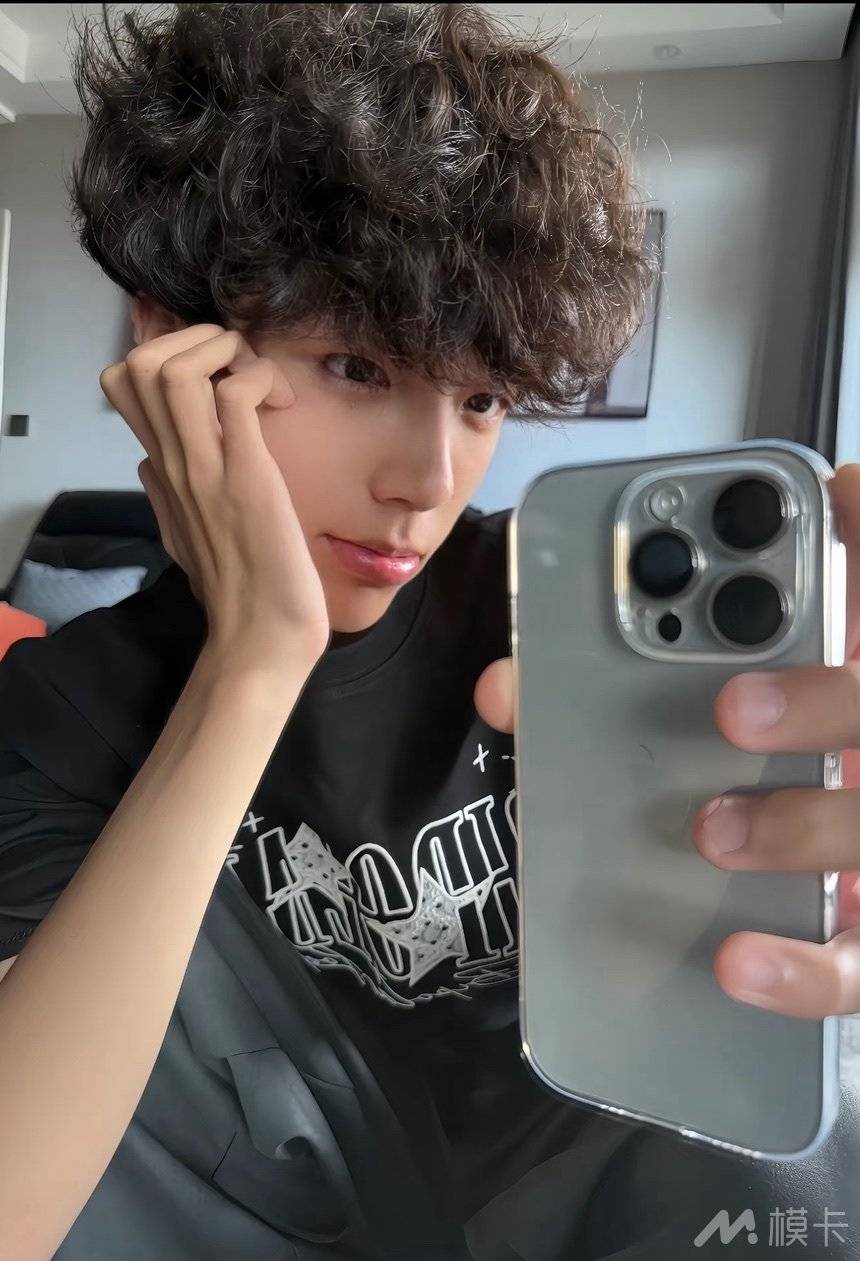 通告图片