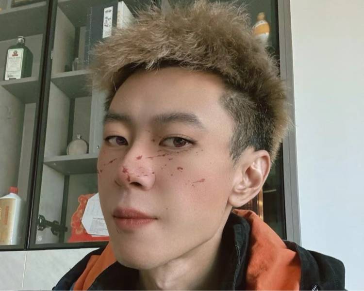 艺人背景图