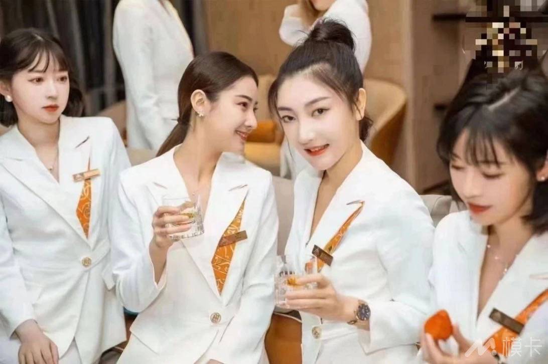 通告图片