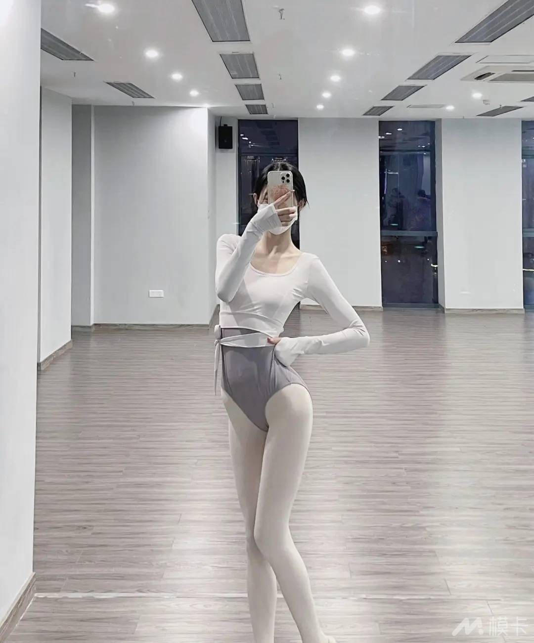 通告图片