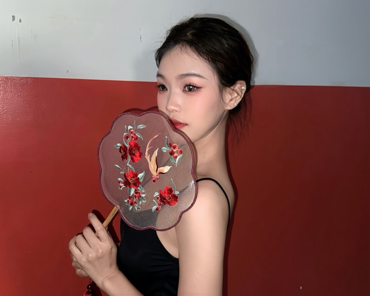 艺人背景图
