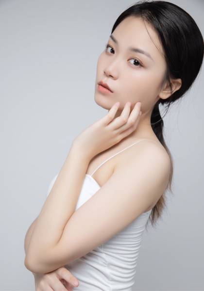 鞋码80-60-80三围47kg体重165cm身高形象信息主页模卡成都市|演员粉丝