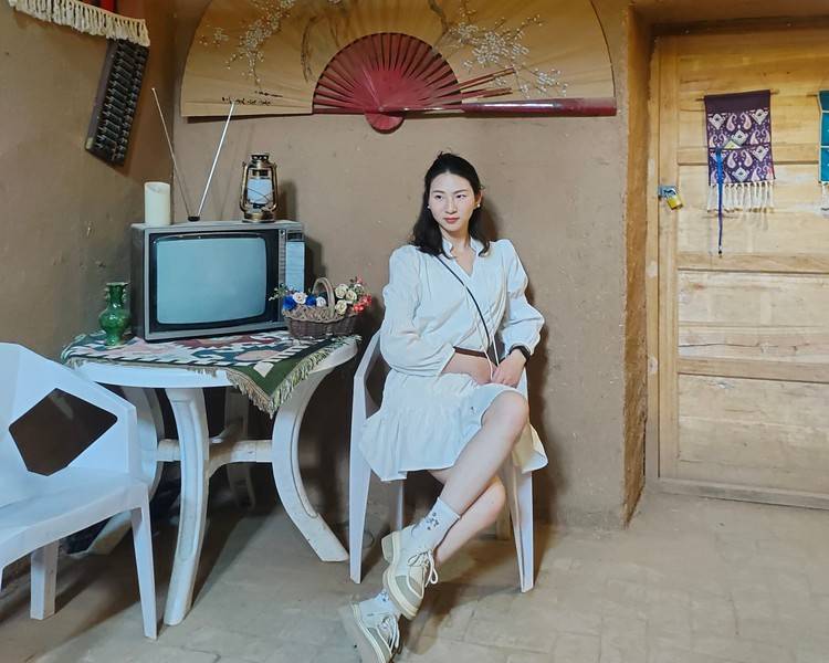 艺人背景图