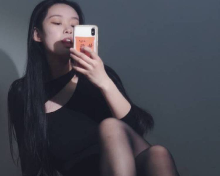 艺人背景图