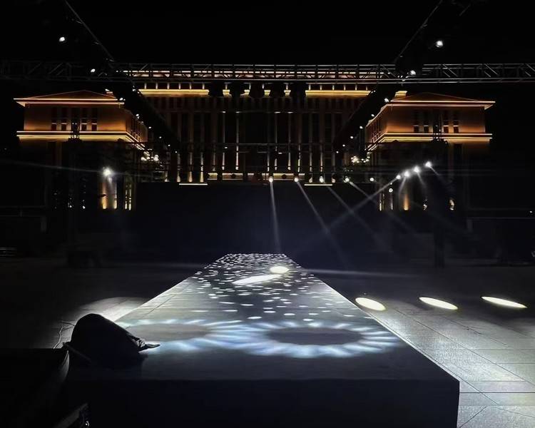 艺人背景图