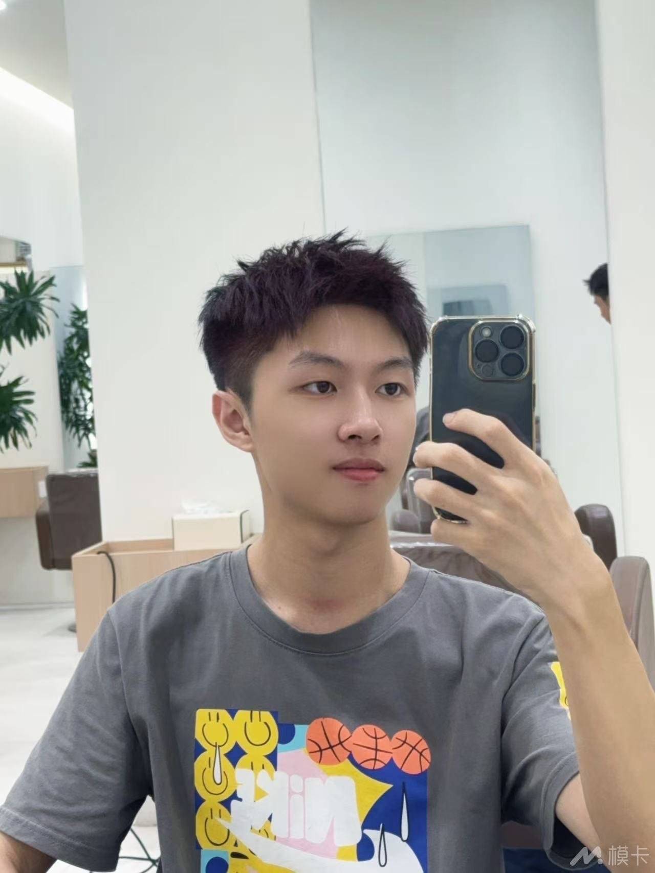 通告图片