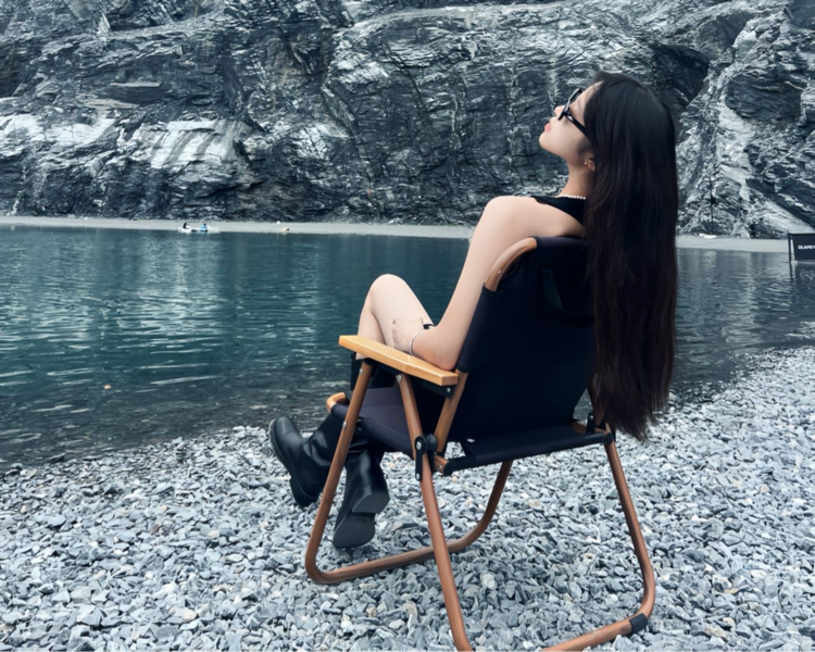 艺人背景图