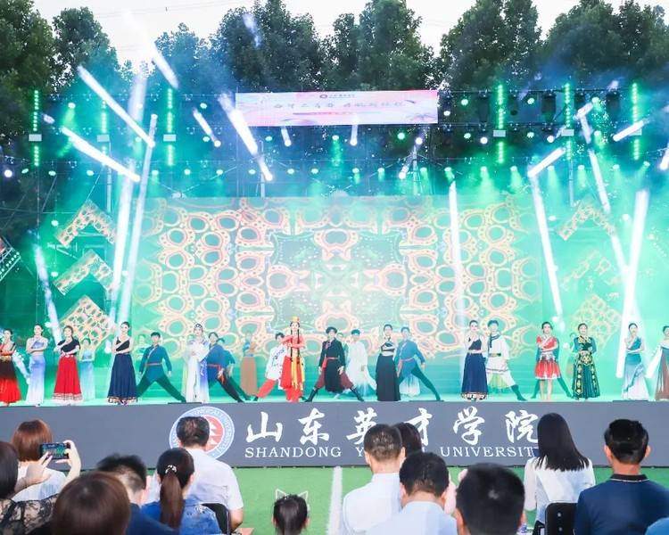 艺人背景图