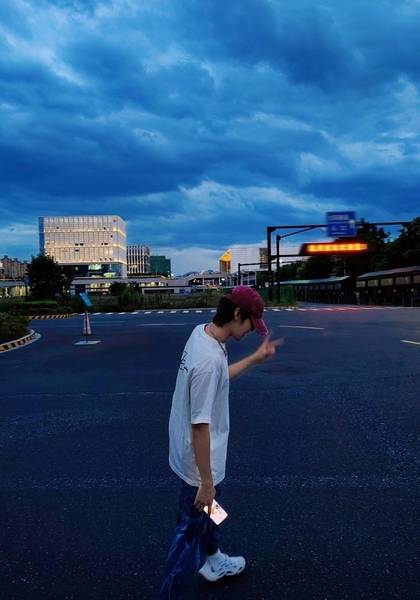 推荐艺人