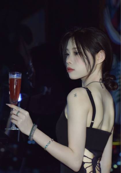 推荐艺人