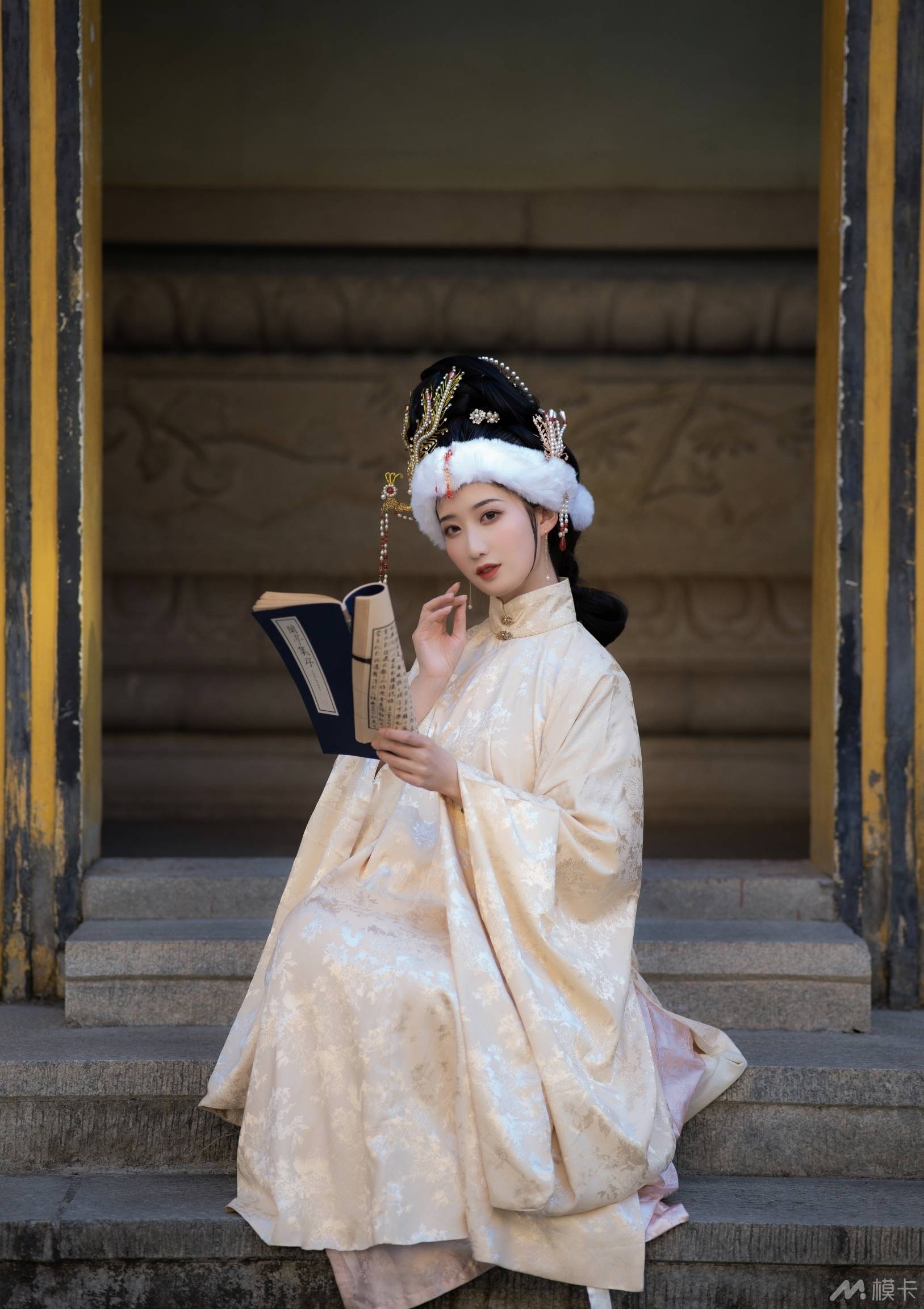 汉服王熙凤仿妆