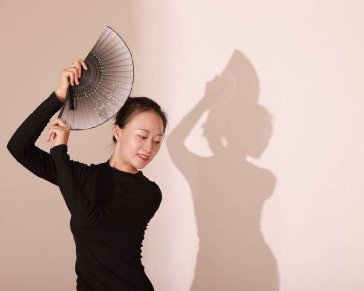 艺人背景图