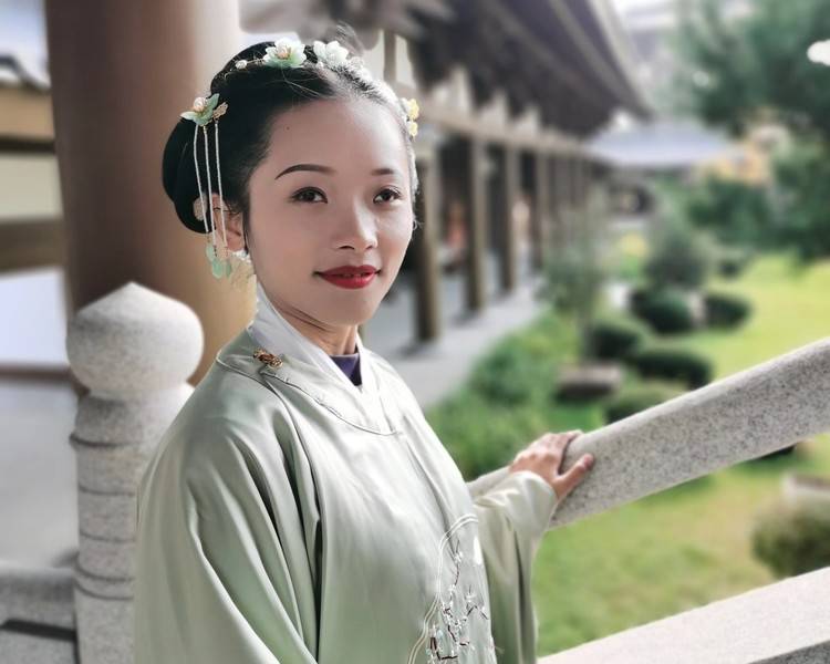 艺人背景图
