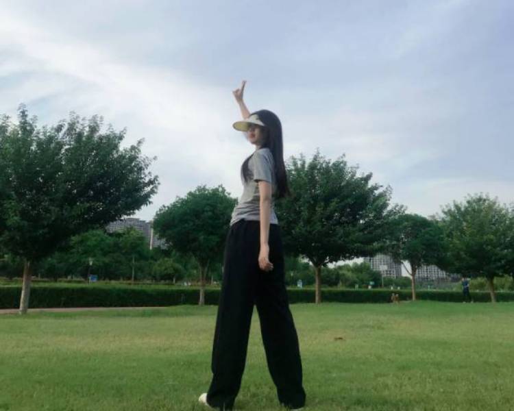艺人背景图