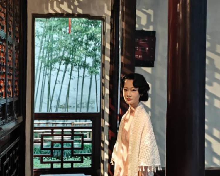 艺人背景图