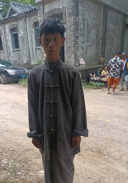 推荐艺人