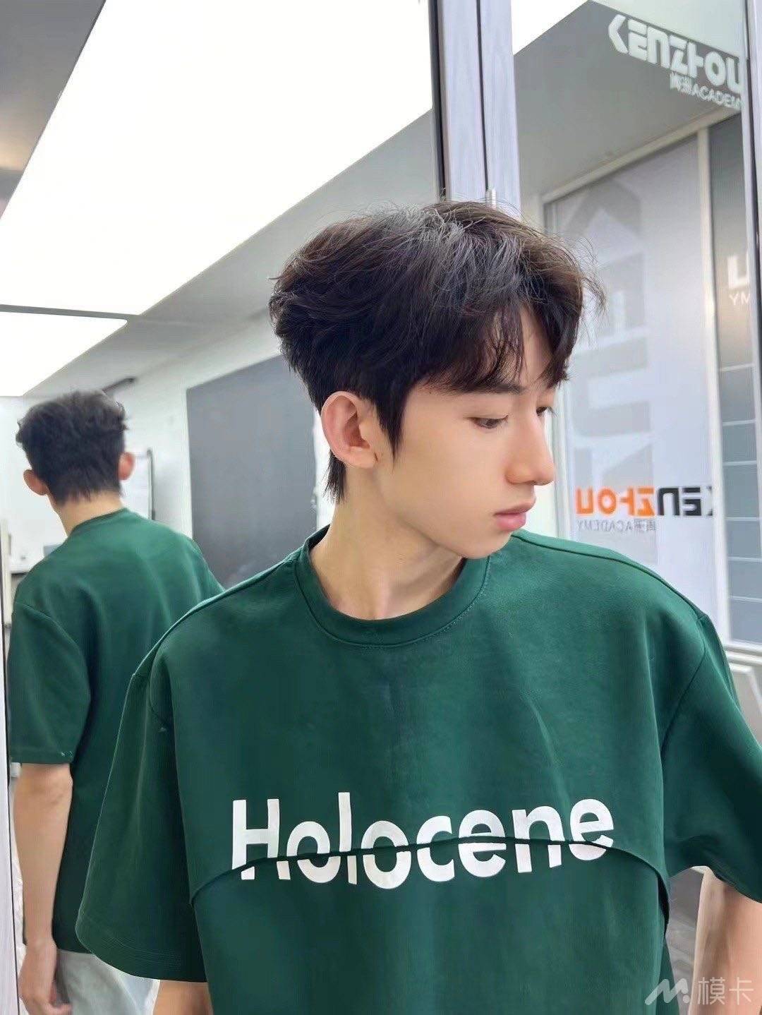 通告图片