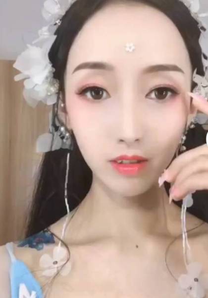 推荐艺人