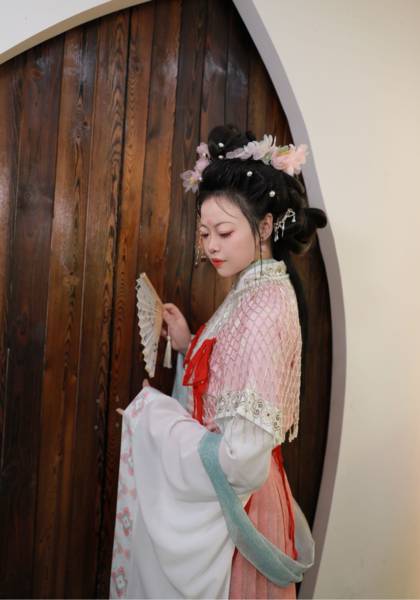 推荐艺人