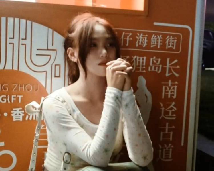 艺人背景图