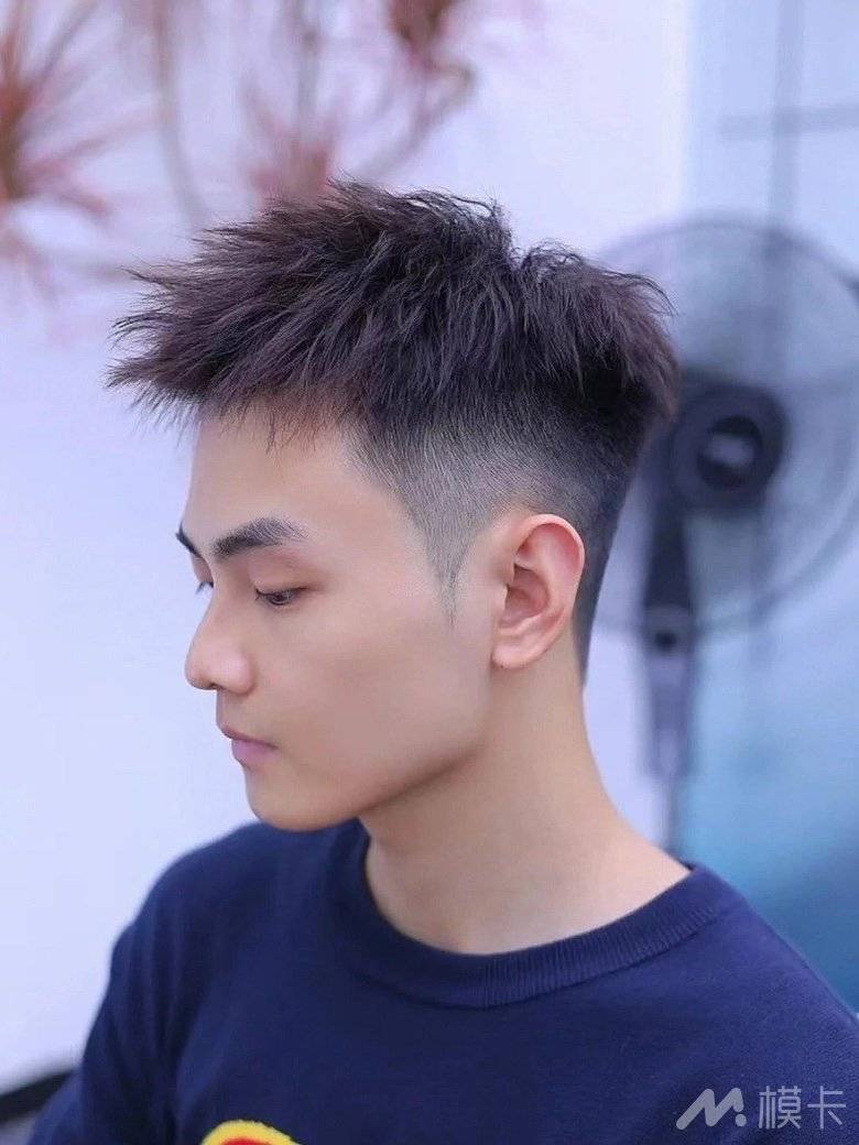 通告图片