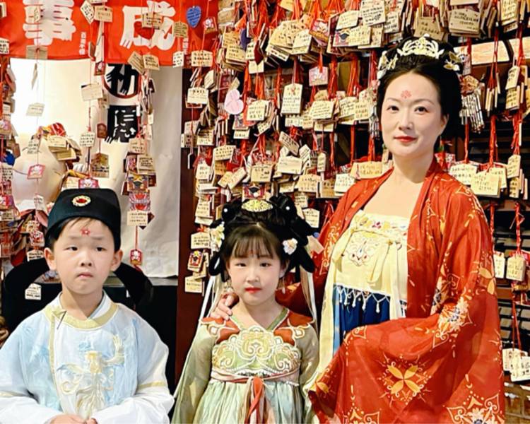 艺人背景图